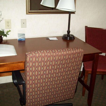 Hampton Inn Sidney מראה חיצוני תמונה