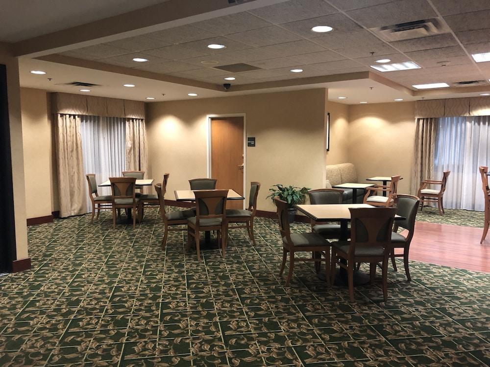 Hampton Inn Sidney מראה חיצוני תמונה