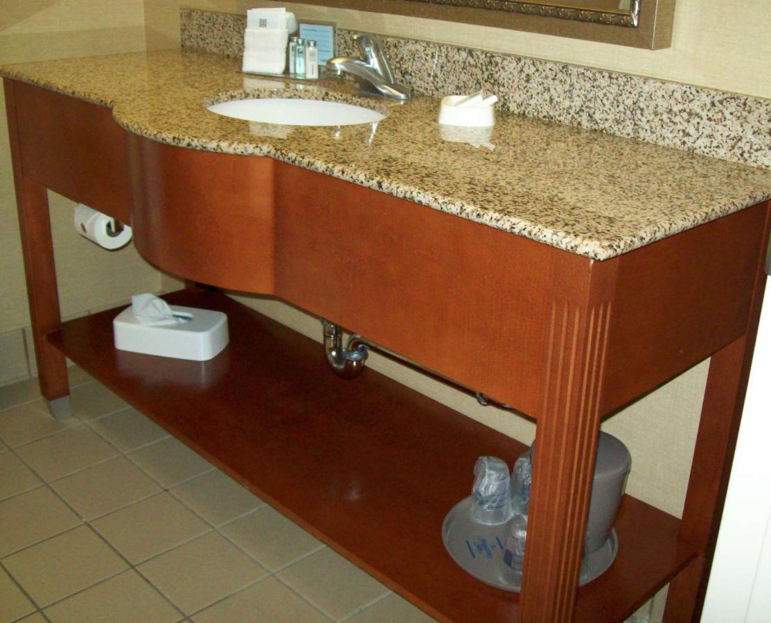 Hampton Inn Sidney מראה חיצוני תמונה