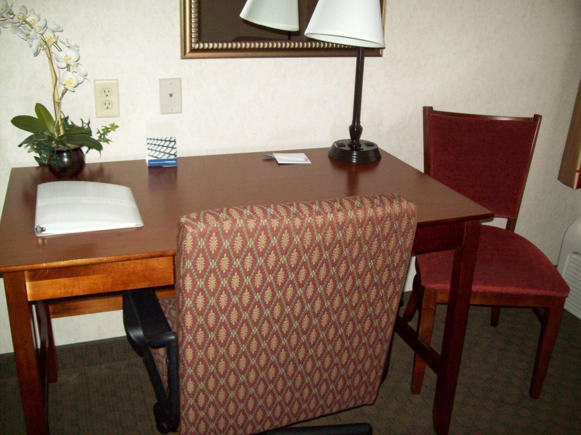 Hampton Inn Sidney מראה חיצוני תמונה