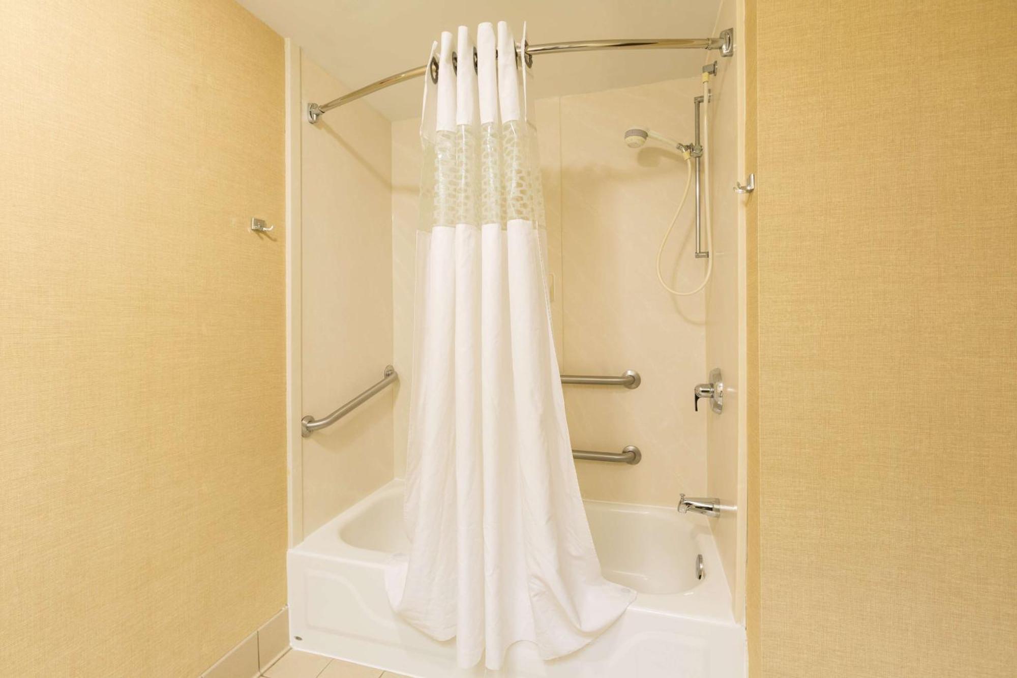 Hampton Inn Sidney מראה חיצוני תמונה